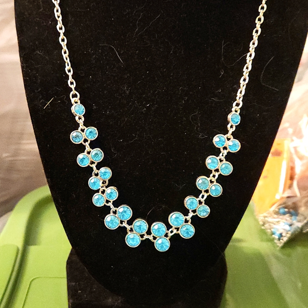 5/$12 jewelry Light Blue Rhinestone Necklace